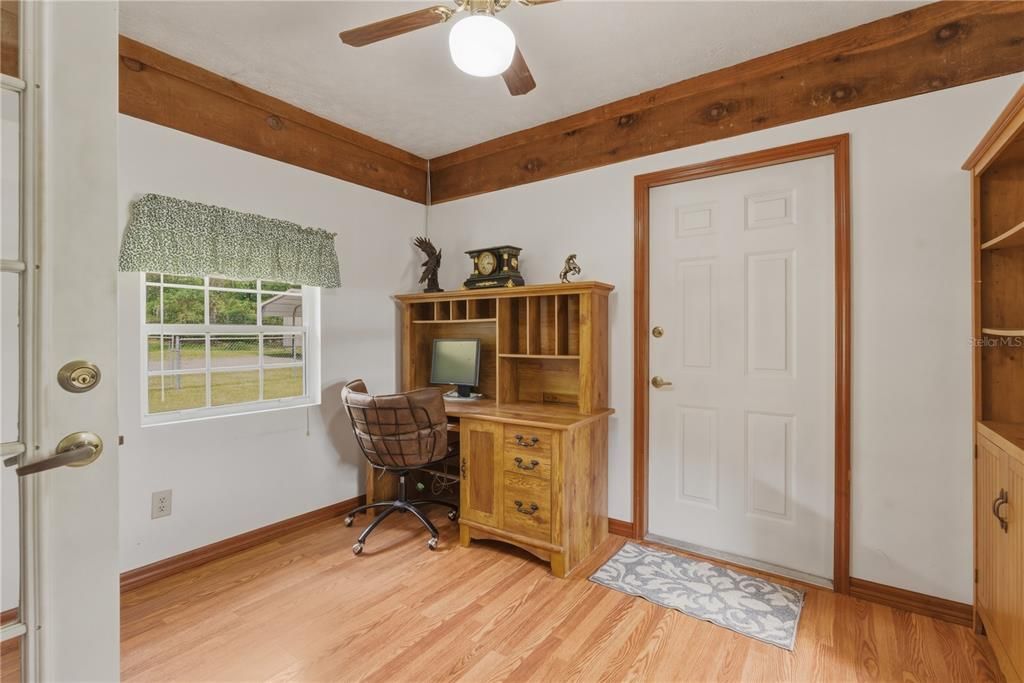На продажу: $499,500 (3 спален, 2 ванн, 1862 Квадратных фут)
