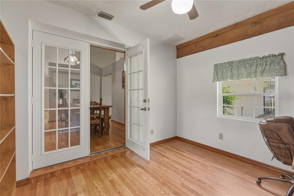 На продажу: $499,500 (3 спален, 2 ванн, 1862 Квадратных фут)