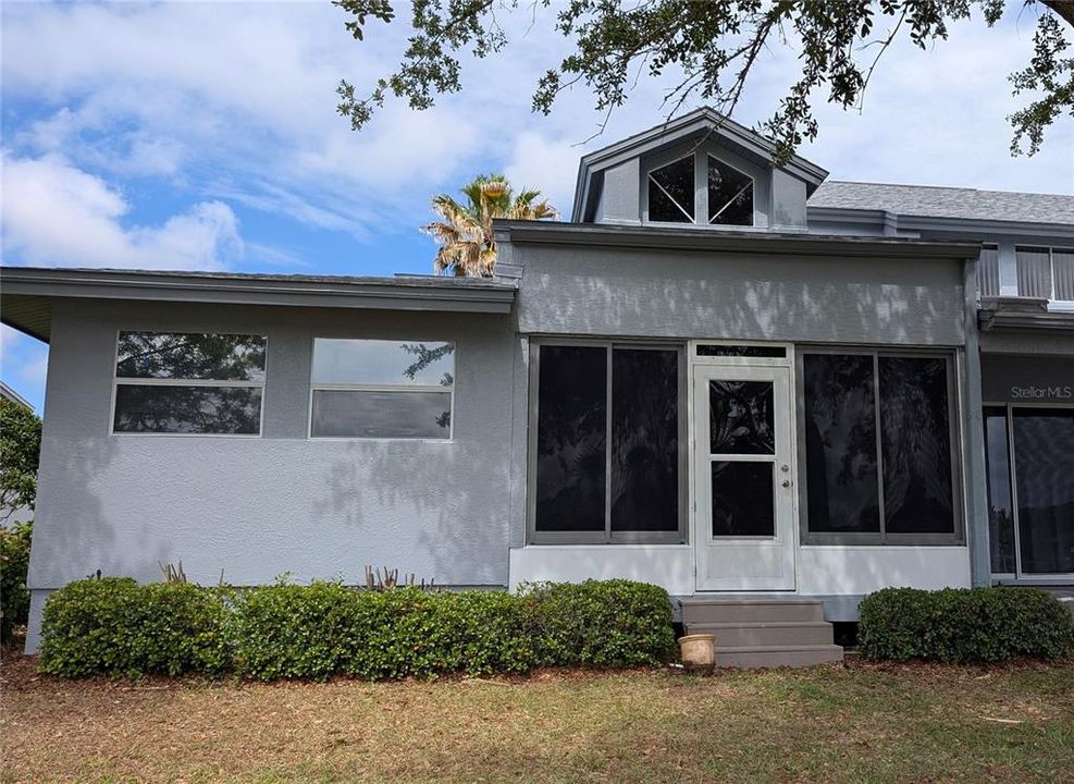 For Sale: $399,900 (2 beds, 2 baths, 1711 Square Feet)