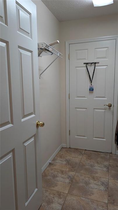 For Sale: $399,900 (2 beds, 2 baths, 1711 Square Feet)