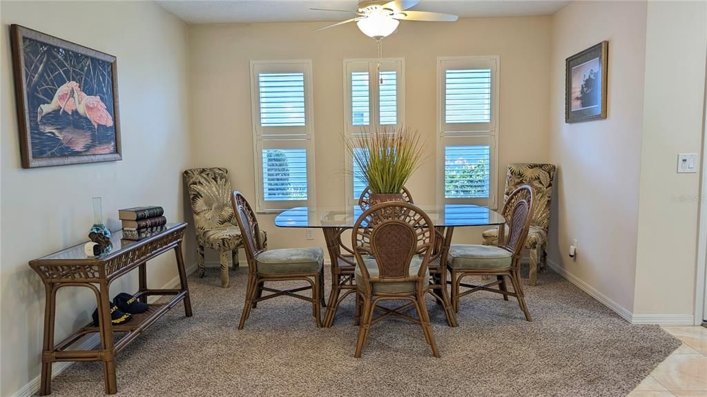 For Sale: $399,900 (2 beds, 2 baths, 1711 Square Feet)