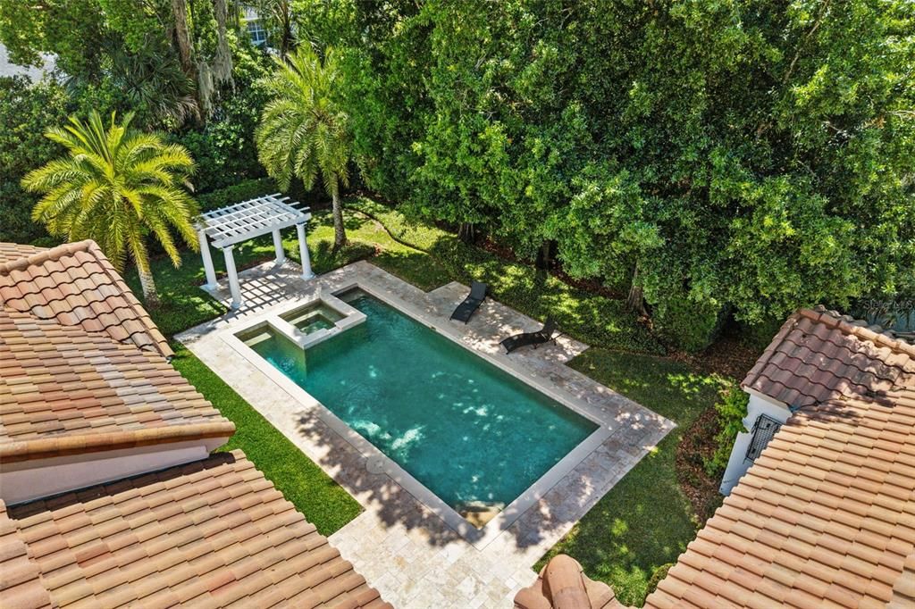 For Sale: $2,750,000 (5 beds, 3 baths, 4917 Square Feet)