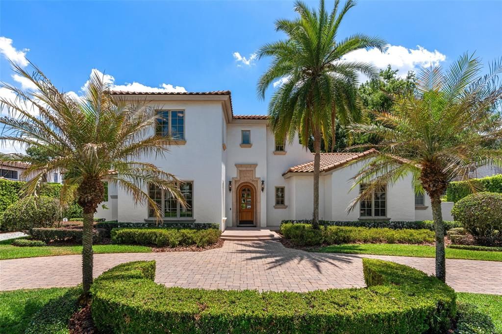 For Sale: $2,750,000 (5 beds, 3 baths, 4917 Square Feet)