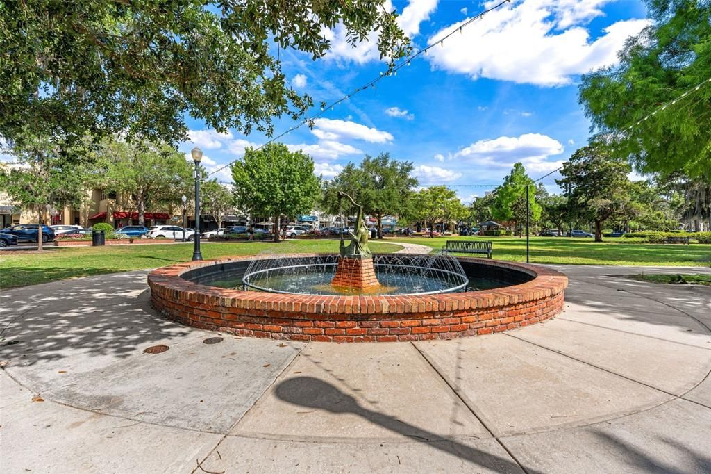 For Sale: $2,750,000 (5 beds, 3 baths, 4917 Square Feet)