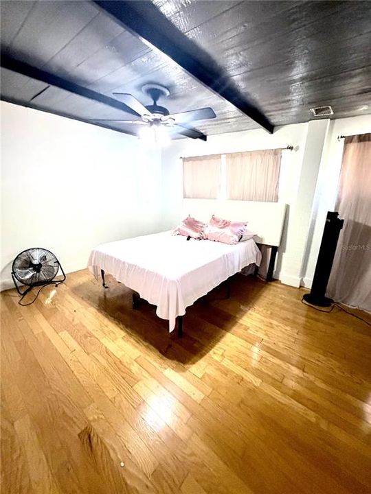 В аренду: $2,700 (3 спален, 2 ванн, 1685 Квадратных фут)