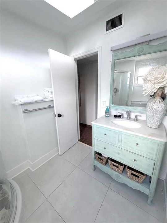 В аренду: $2,700 (3 спален, 2 ванн, 1685 Квадратных фут)
