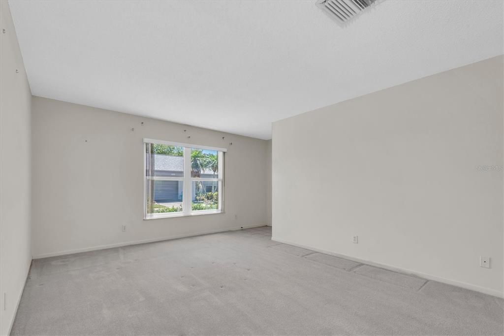 En Venta: $275,000 (2 camas, 2 baños, 1575 Pies cuadrados)