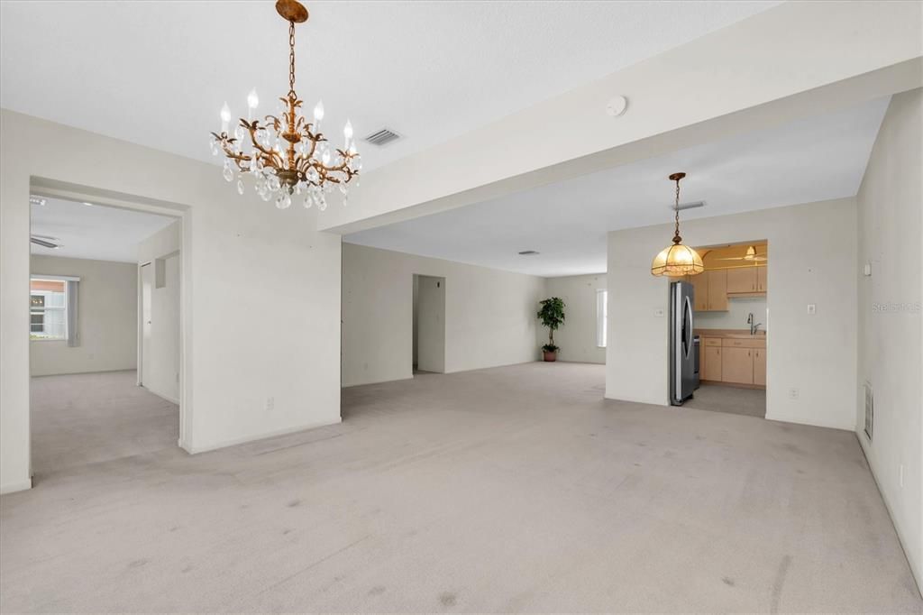 En Venta: $275,000 (2 camas, 2 baños, 1575 Pies cuadrados)