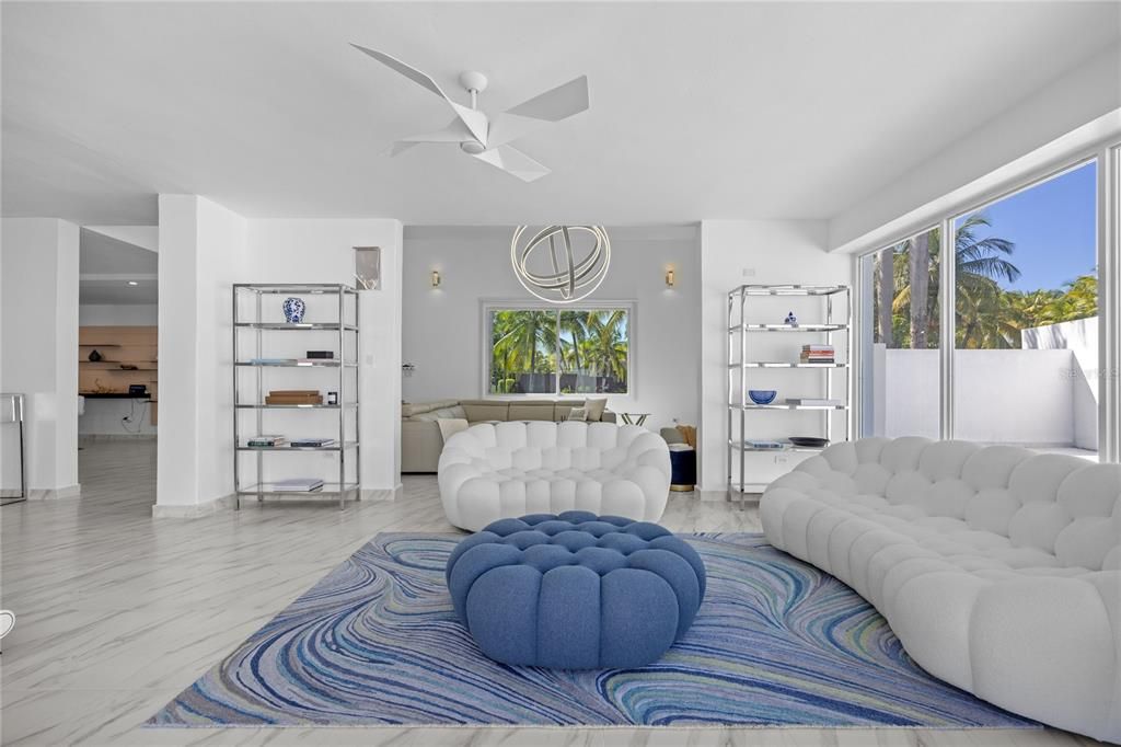 En Venta: $5,250,000 (4 camas, 4 baños, 4200 Pies cuadrados)