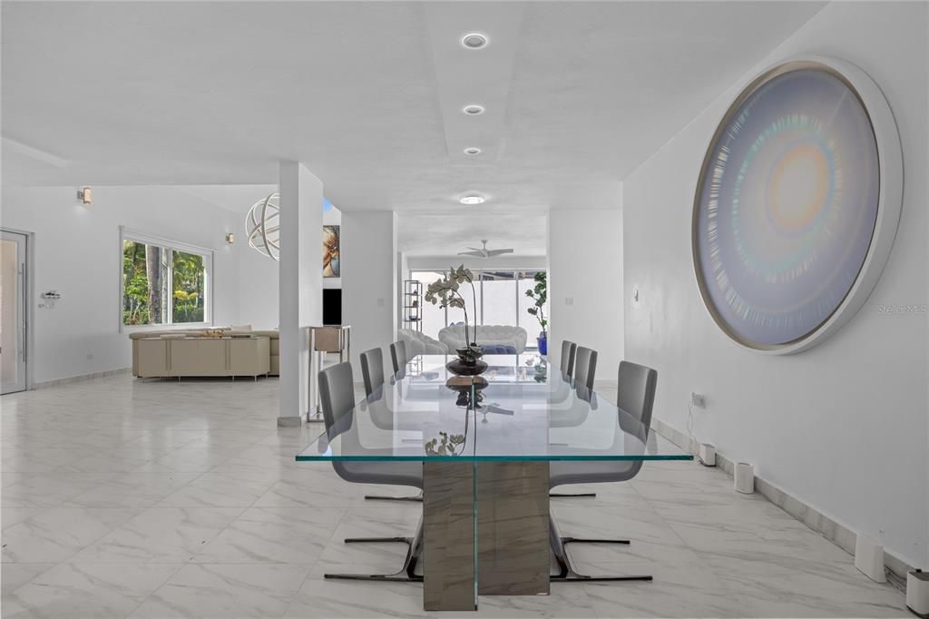En Venta: $5,250,000 (4 camas, 4 baños, 4200 Pies cuadrados)