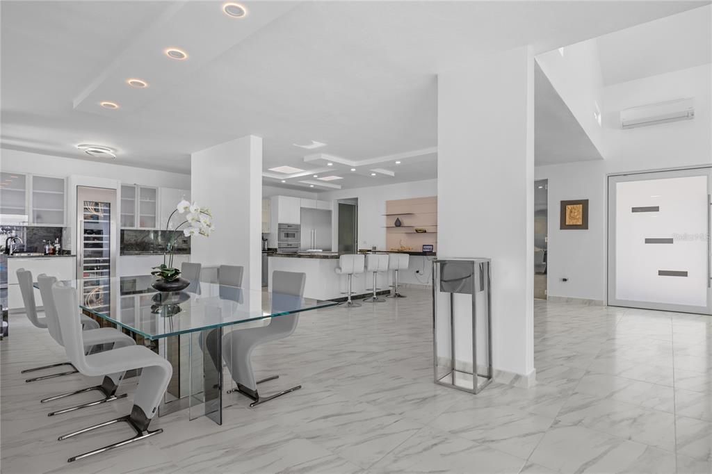 En Venta: $5,250,000 (4 camas, 4 baños, 4200 Pies cuadrados)