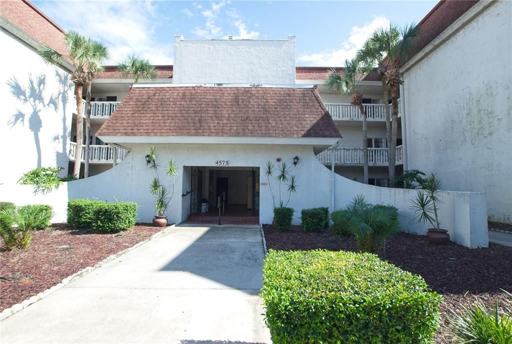 For Sale: $110,000 (2 beds, 2 baths, 1248 Square Feet)