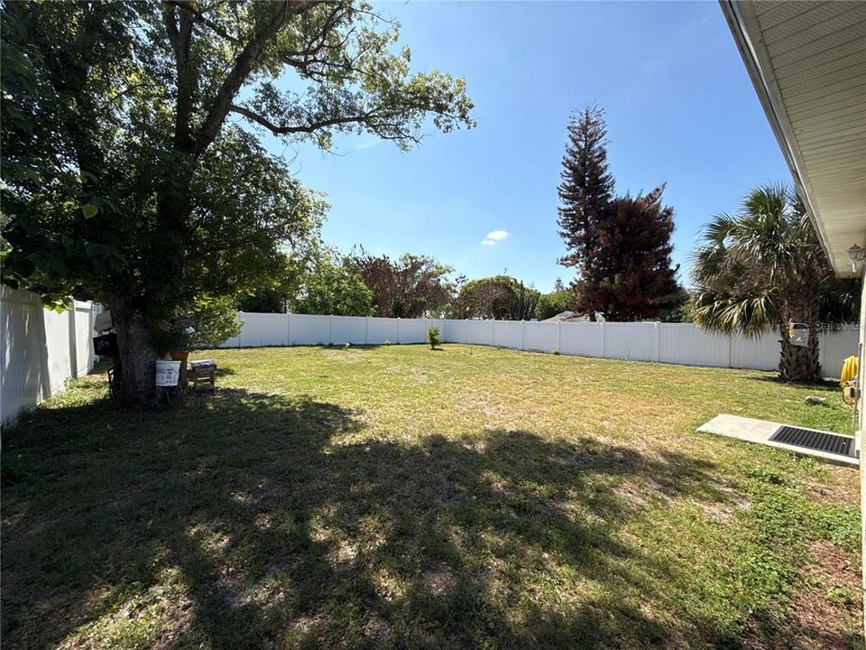 En Venta: $275,000 (3 camas, 2 baños, 1163 Pies cuadrados)