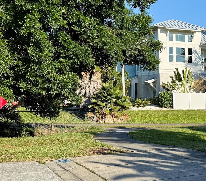For Sale: $629,999 (4 beds, 2 baths, 2359 Square Feet)