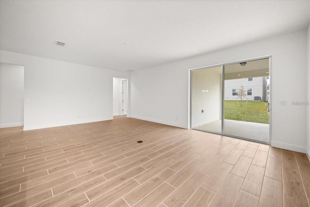В аренду: $2,900 (4 спален, 3 ванн, 2386 Квадратных фут)