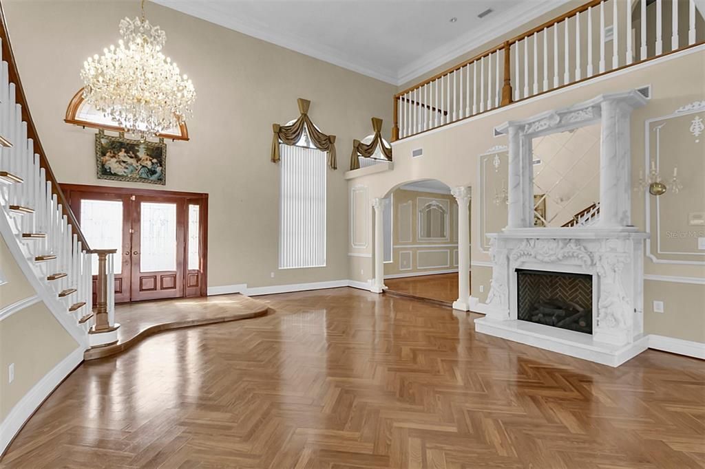 На продажу: $899,900 (5 спален, 3 ванн, 5410 Квадратных фут)