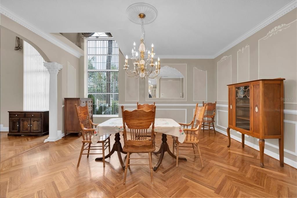 На продажу: $899,900 (5 спален, 3 ванн, 5410 Квадратных фут)