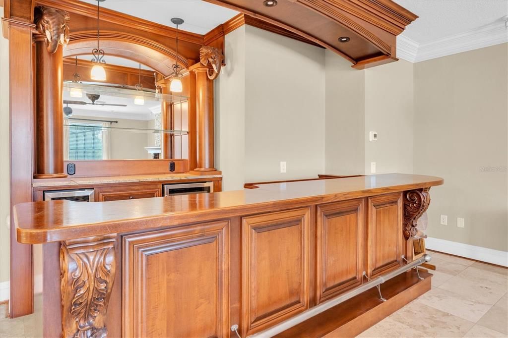 На продажу: $899,900 (5 спален, 3 ванн, 5410 Квадратных фут)