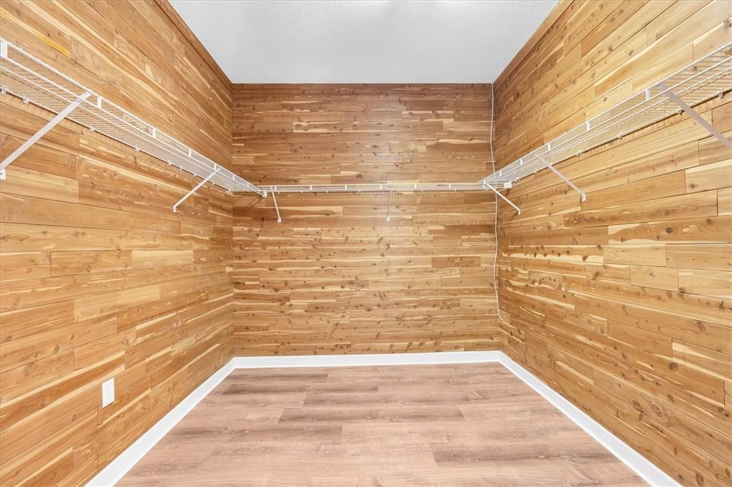 На продажу: $899,900 (5 спален, 3 ванн, 5410 Квадратных фут)