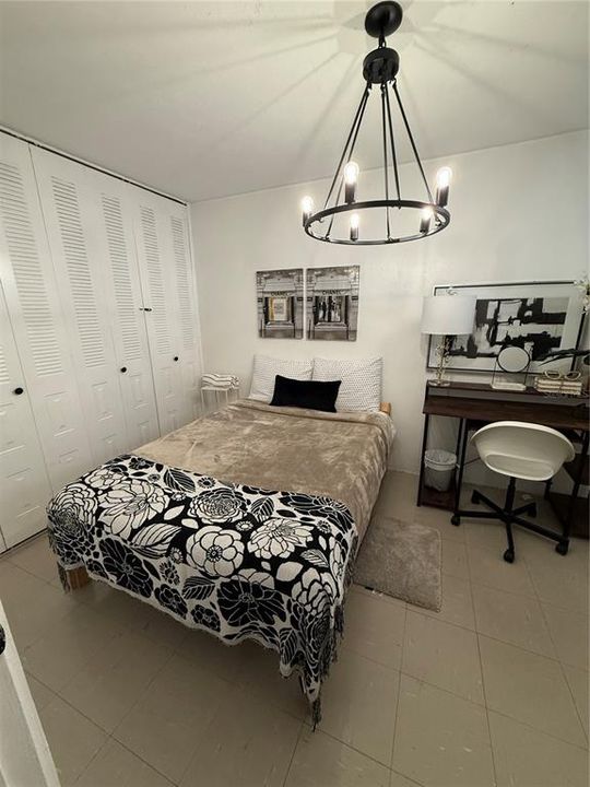 For Sale: $125,000 (3 beds, 1 baths, 935 Square Feet)
