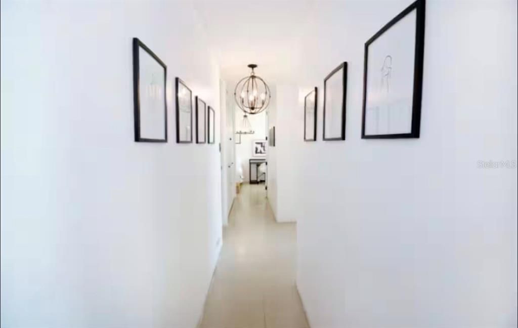 For Sale: $125,000 (3 beds, 1 baths, 935 Square Feet)