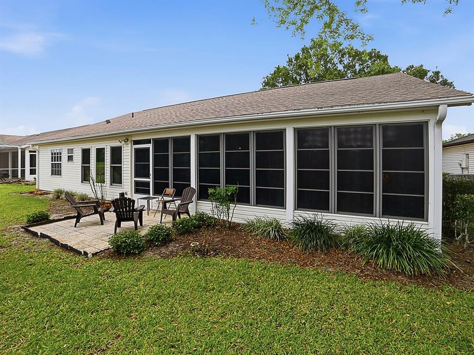 For Sale: $275,000 (3 beds, 2 baths, 1737 Square Feet)