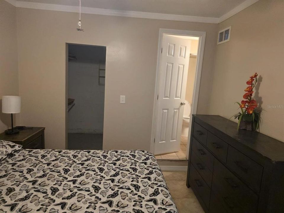 En Renta: $900 (1 camas, 1 baños, 215 Pies cuadrados)