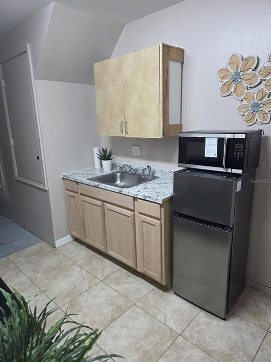 En Renta: $900 (1 camas, 1 baños, 215 Pies cuadrados)