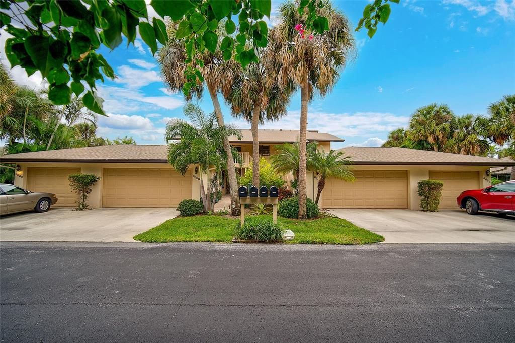 For Sale: $675,000 (3 beds, 2 baths, 2232 Square Feet)