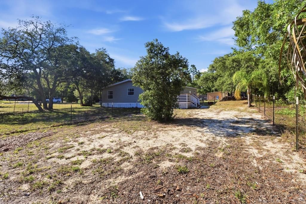 For Sale: $275,000 (4 beds, 2 baths, 2000 Square Feet)