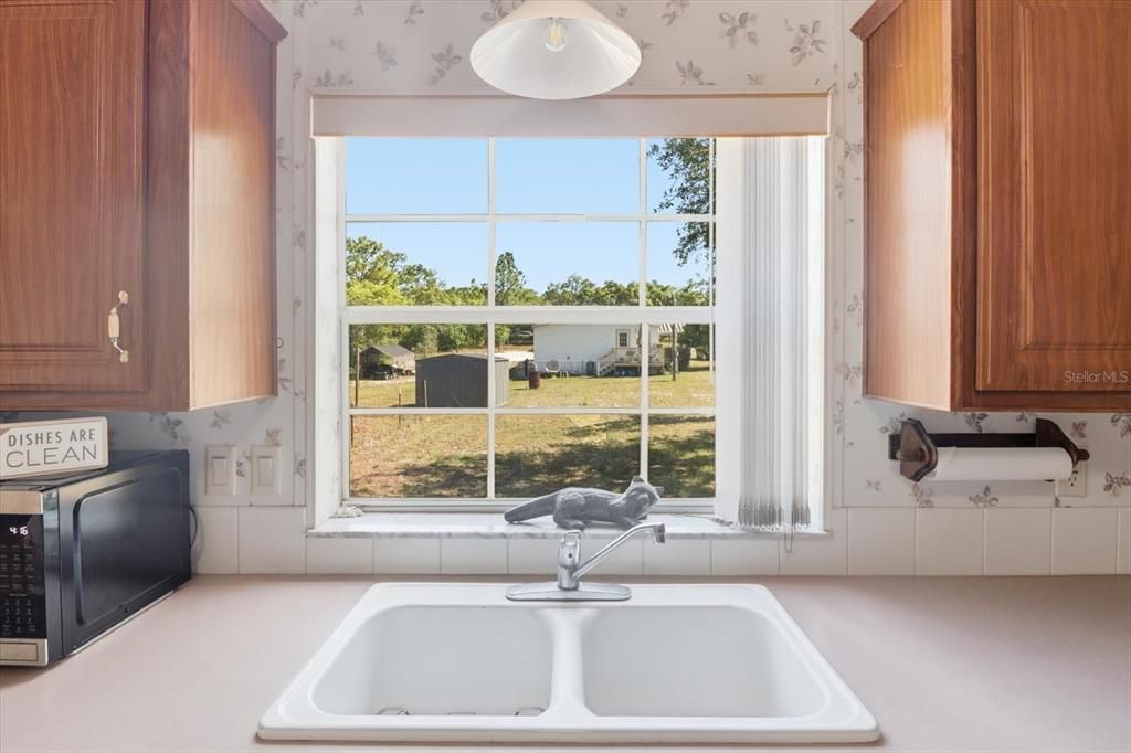 For Sale: $275,000 (4 beds, 2 baths, 2000 Square Feet)
