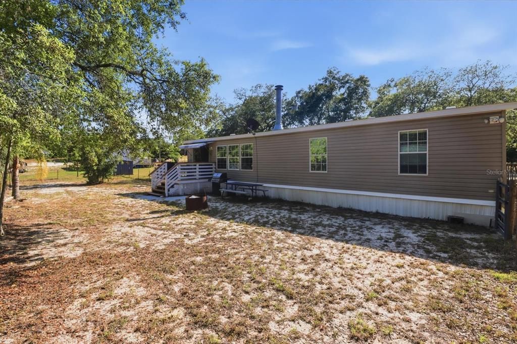 For Sale: $275,000 (4 beds, 2 baths, 2000 Square Feet)