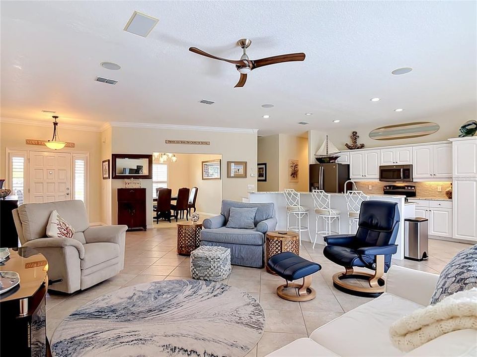 For Sale: $1,295,000 (3 beds, 2 baths, 2114 Square Feet)