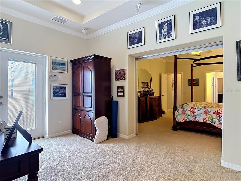 For Sale: $1,295,000 (3 beds, 2 baths, 2114 Square Feet)