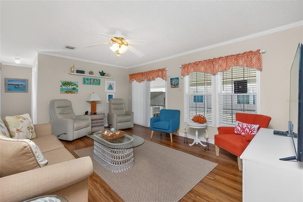 En Venta: $199,000 (3 camas, 2 baños, 1456 Pies cuadrados)