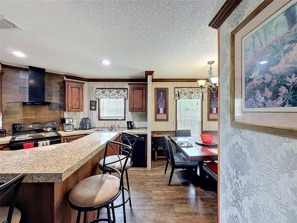 En Venta: $370,000 (3 camas, 2 baños, 1248 Pies cuadrados)