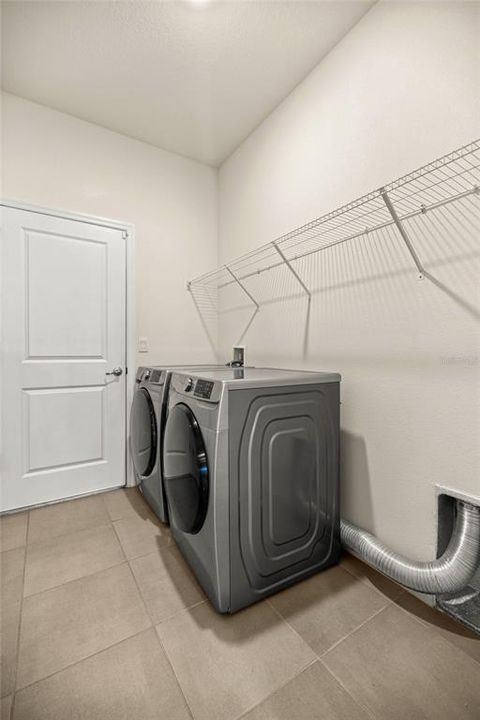 For Rent: $2,000 (2 beds, 2 baths, 1850 Square Feet)