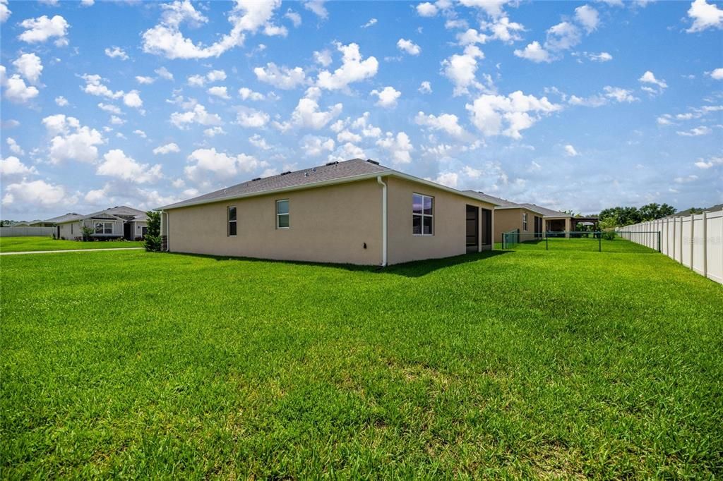 For Rent: $2,000 (2 beds, 2 baths, 1850 Square Feet)