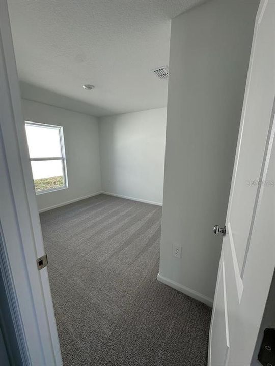 For Rent: $1,900 (3 beds, 2 baths, 1484 Square Feet)