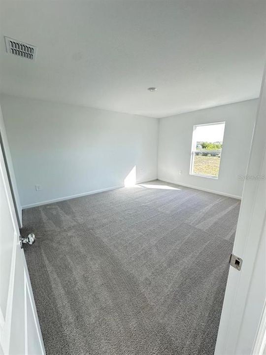 For Rent: $1,900 (3 beds, 2 baths, 1484 Square Feet)