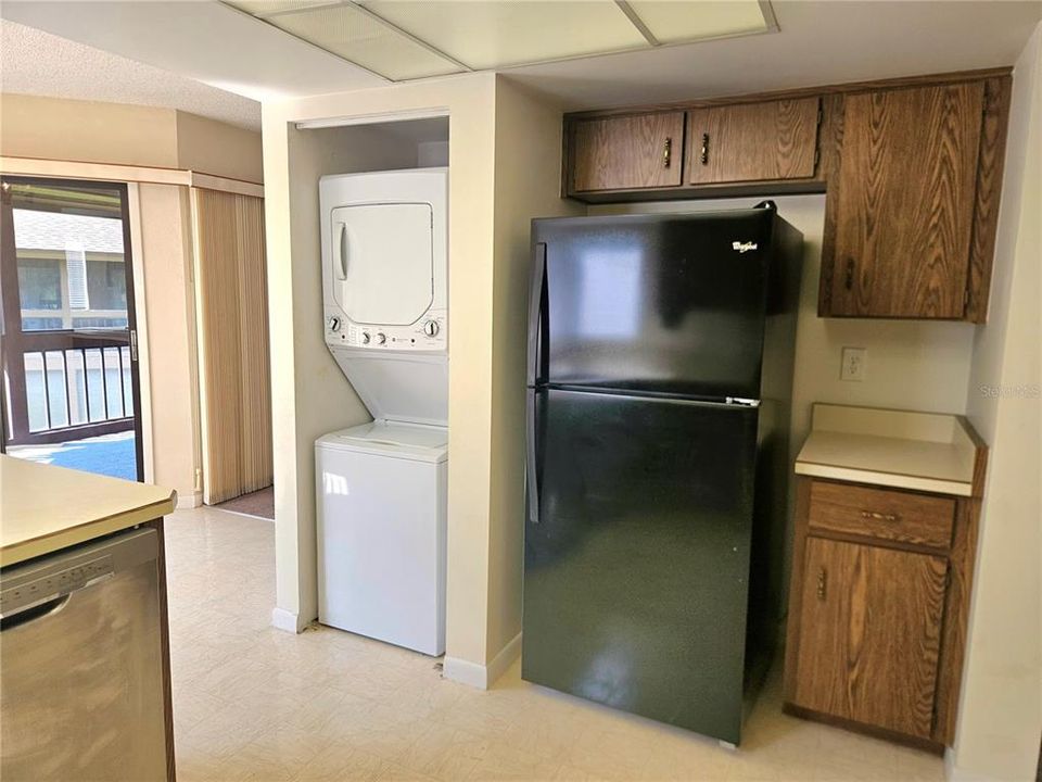 На продажу: $169,000 (2 спален, 2 ванн, 1098 Квадратных фут)