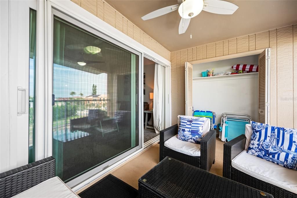 For Sale: $690,000 (2 beds, 2 baths, 1065 Square Feet)