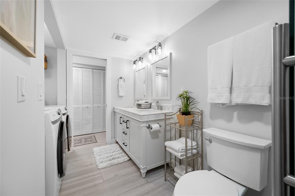 For Sale: $690,000 (2 beds, 2 baths, 1065 Square Feet)