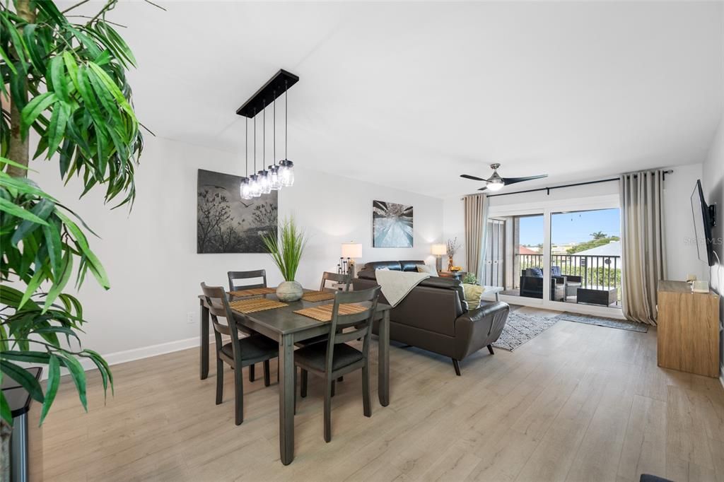 For Sale: $690,000 (2 beds, 2 baths, 1065 Square Feet)