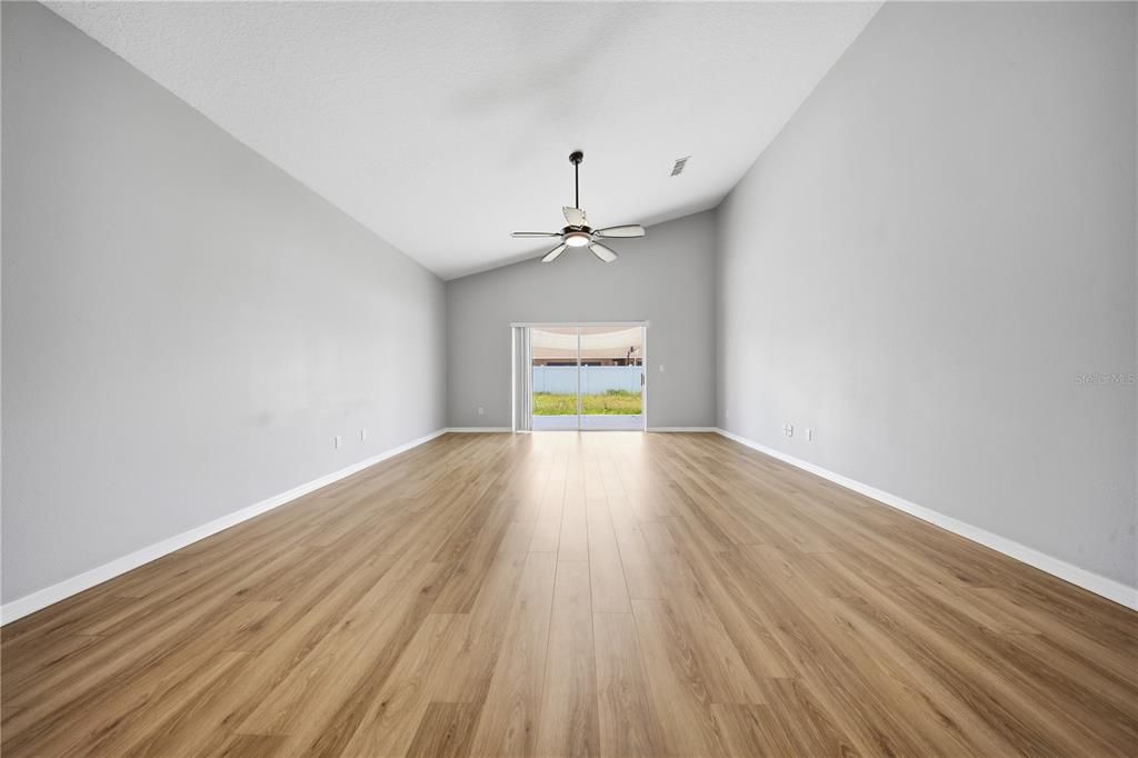 На продажу: $539,990 (4 спален, 2 ванн, 2868 Квадратных фут)