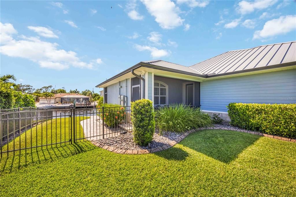 For Sale: $2,700,000 (4 beds, 4 baths, 3169 Square Feet)