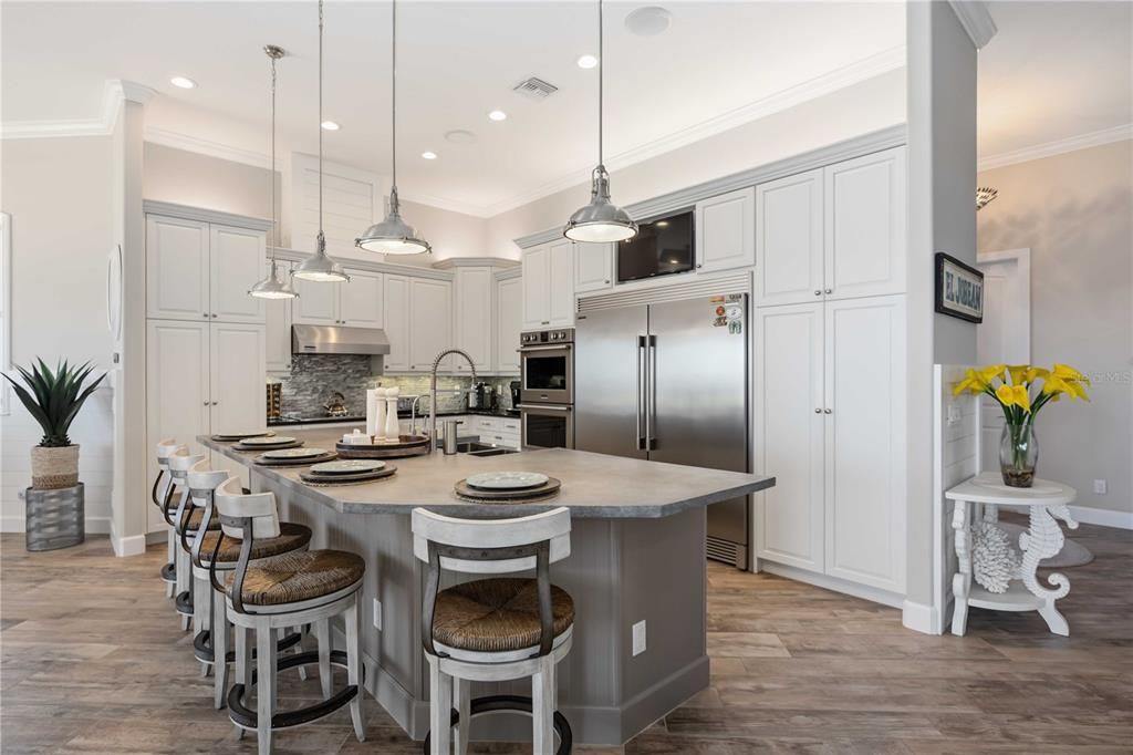 For Sale: $2,700,000 (4 beds, 4 baths, 3169 Square Feet)