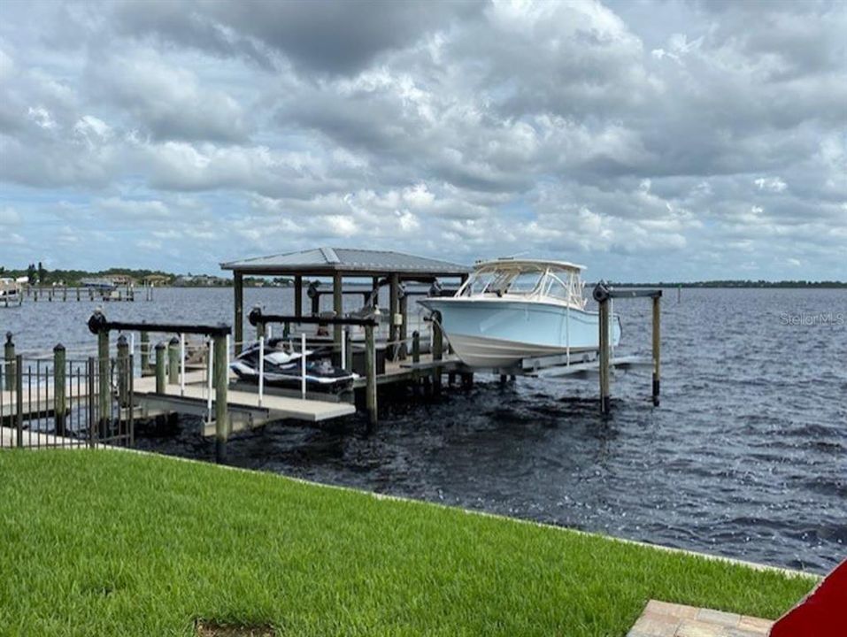 For Sale: $2,700,000 (4 beds, 4 baths, 3169 Square Feet)