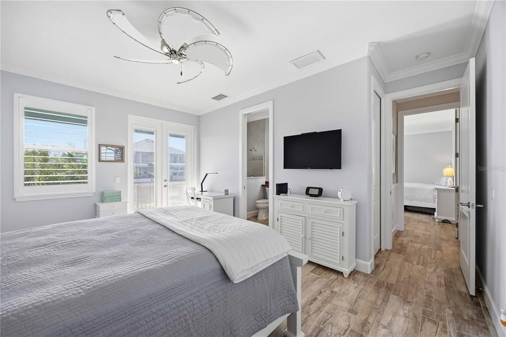 For Sale: $2,700,000 (4 beds, 4 baths, 3169 Square Feet)