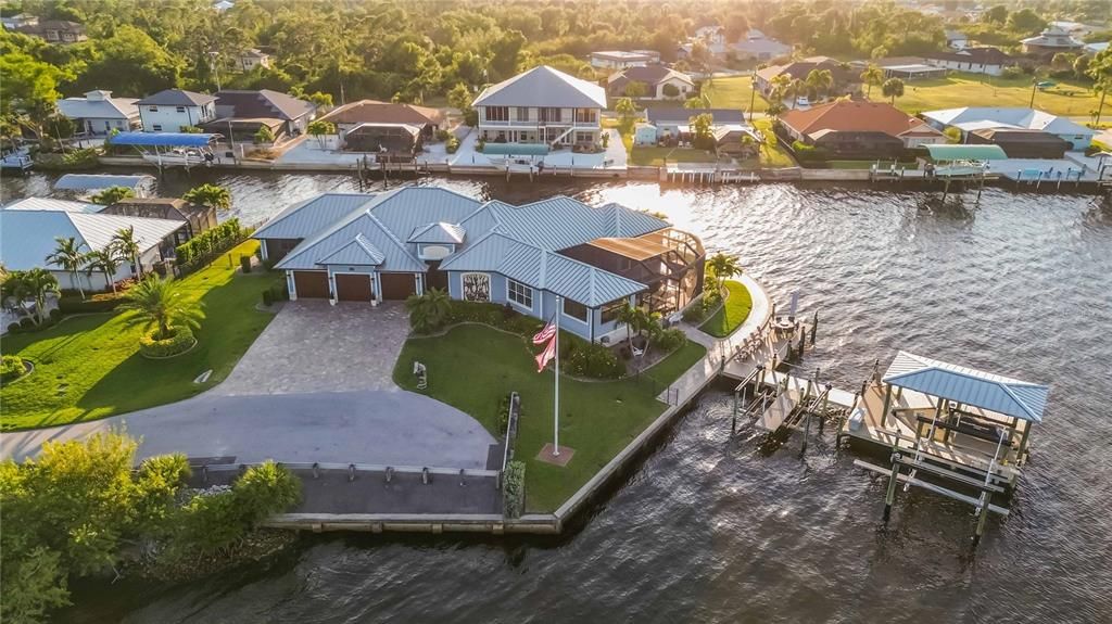 For Sale: $2,700,000 (4 beds, 4 baths, 3169 Square Feet)
